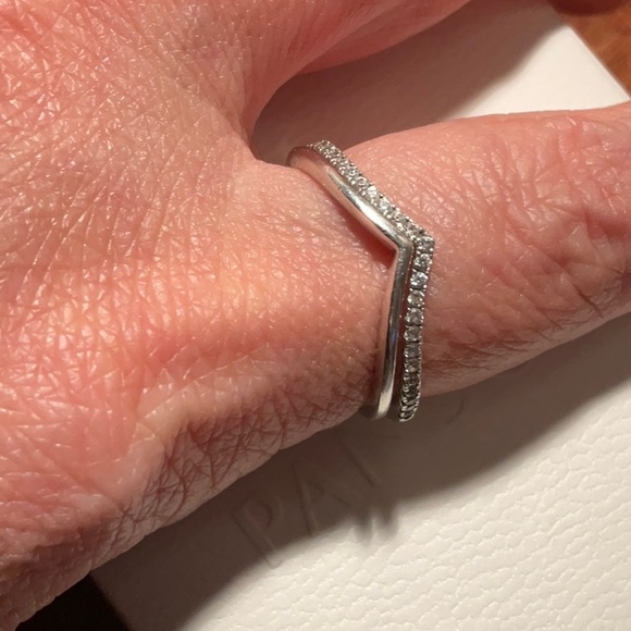 Two Pandora wishbone rings - Picture 5 of 7